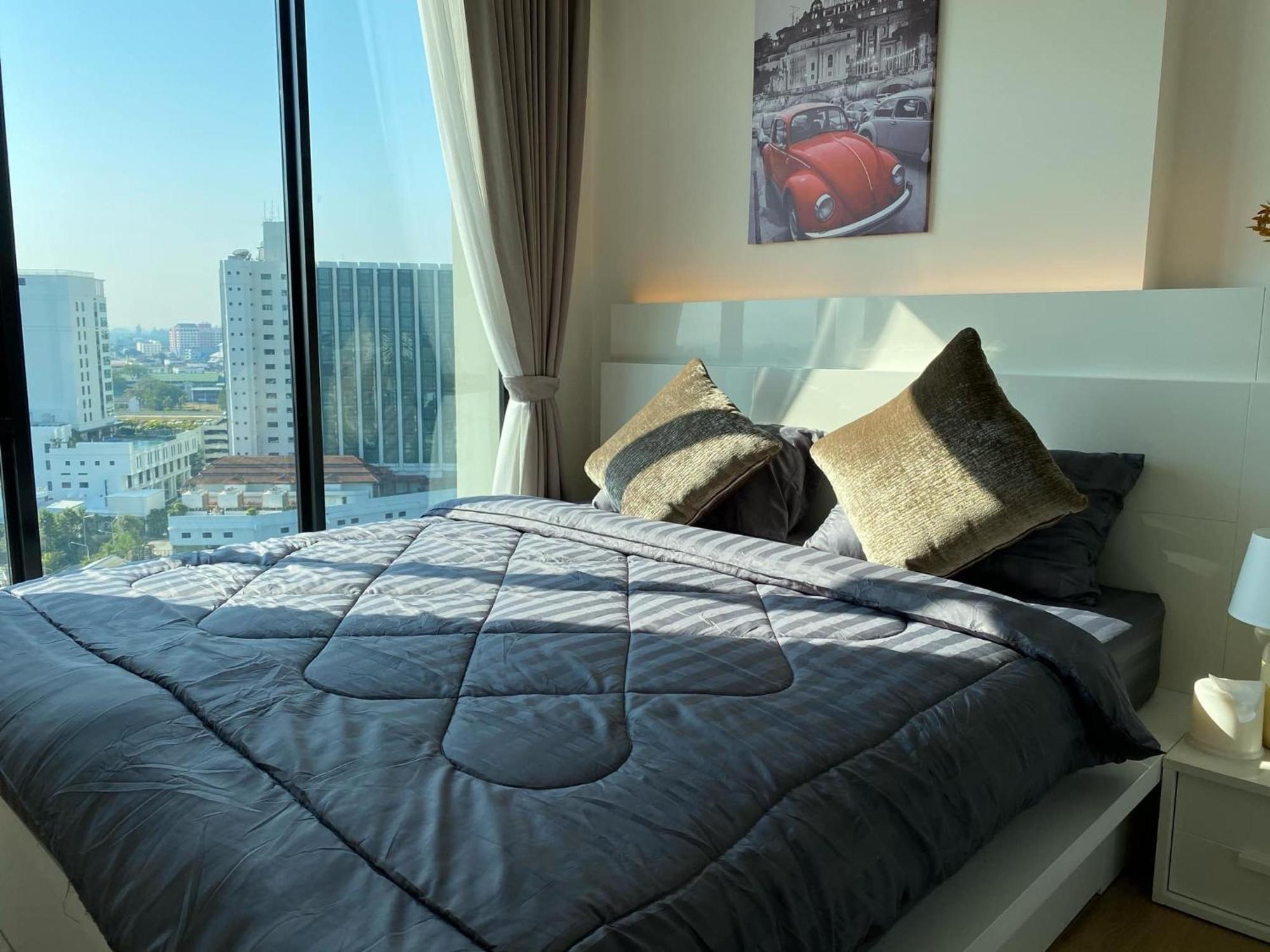 The Astra Luxury Condo In Town Чиангмай Стая снимка